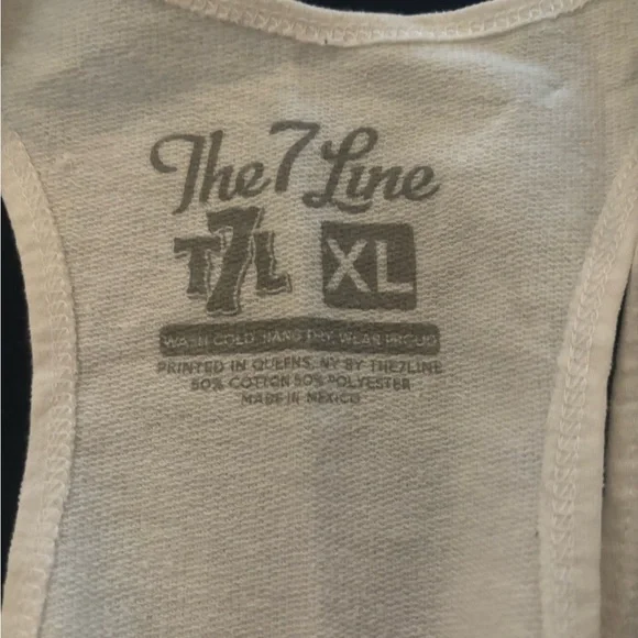 The 7 line army Mets White Tank Top with Blue Graphic of NY with city outline - Picture 3 of 4